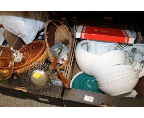 A TRAY OF CHINA PLUS A TRAY OF SUNDRIES TO INC VINTAGE LINEN, PIERCED SILVER PLATED DISH ETC