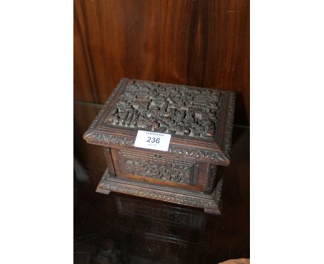 A VINTAGE CHINESE TREEN CARVED TRINKET BOX