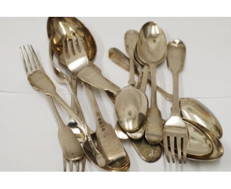 FOURTEEN PIECES OF VICTORIAN SILVER FIDDLE PATTERN TABLE CUTLERY, COMPRISING; PAIR OF SERVING SPOONS, Exeter 1876, makers mar