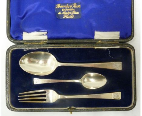 CHILD'S EDWARDIAN SILVER CUTLERY SET OF THREE PIECES comprising a fork, spoon and teaspoon, in case, London 1925