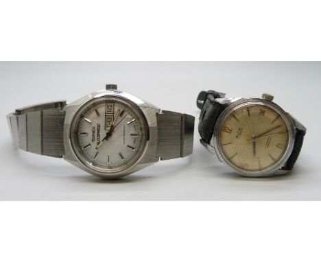 An Avia automatic wristwatch and a stainless steel Timex automatic bracelet watch 