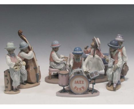 Lladro 'The Jazz Band' to include paino player, drums, trumpet, etc, tallest 25cm high (6)Condition report: General ware and 