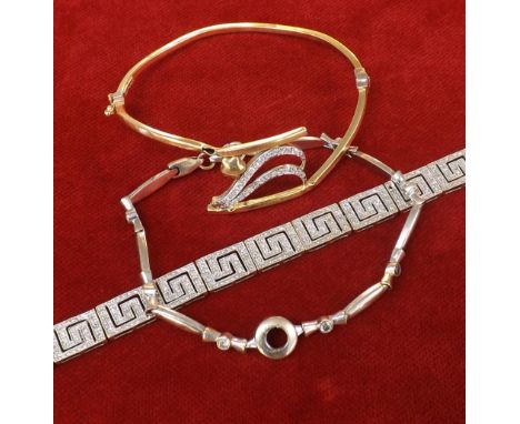 (201600633) 14k white gold bracelet, 14k bangle and a 9ct diamond key design bracelet, 28gm (3)