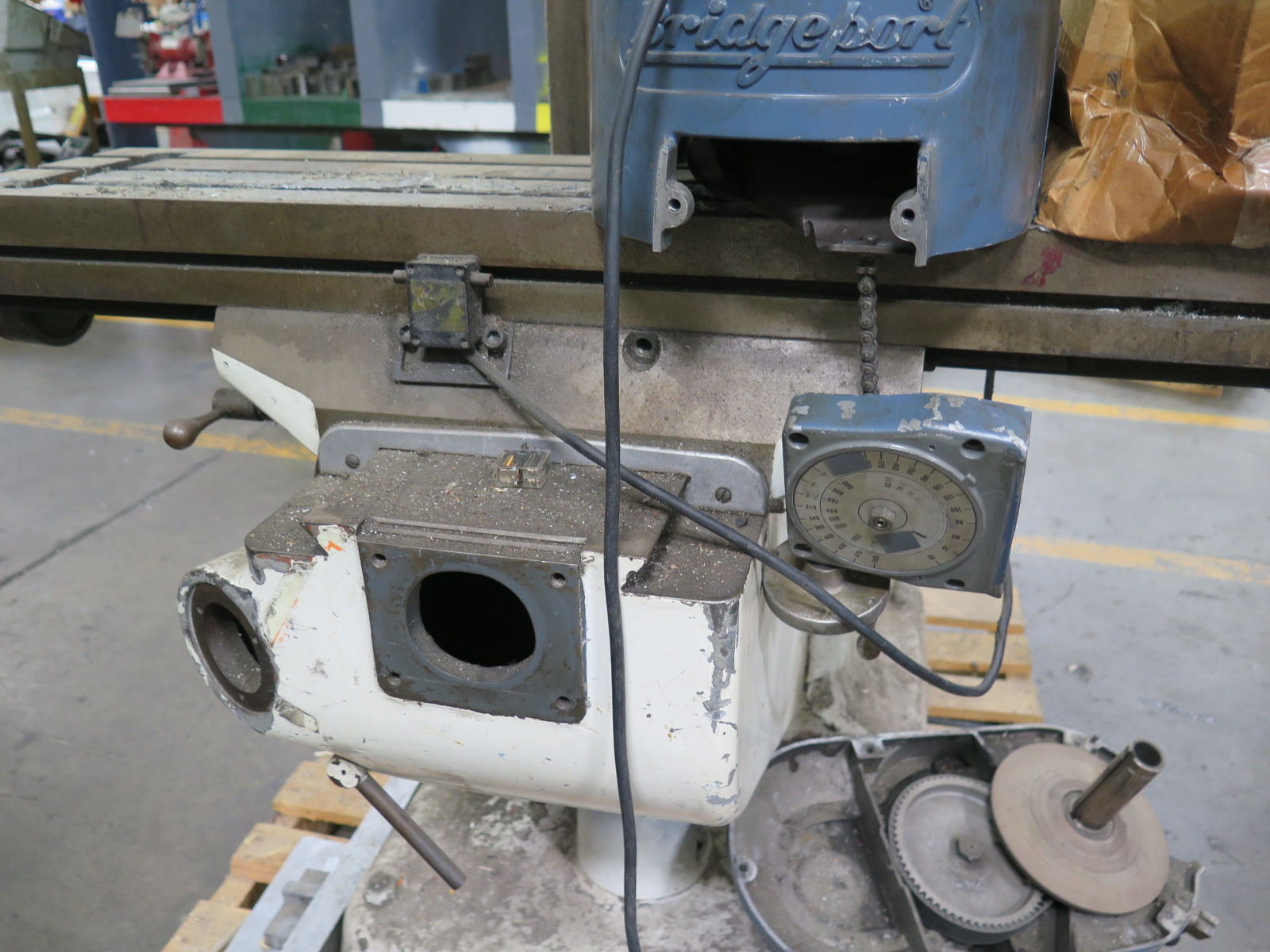 Bridgeport Vertical Mill (FOR PARTS)