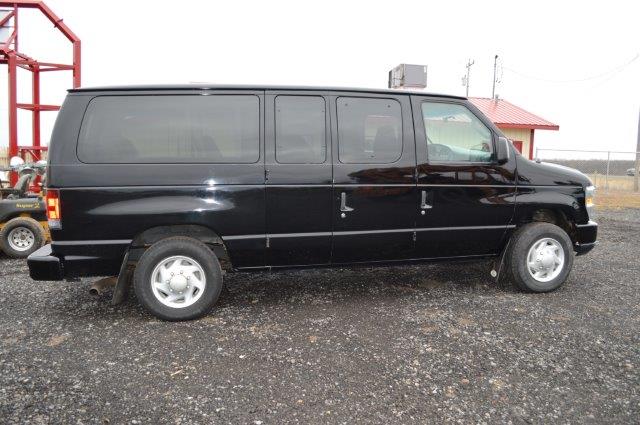 avis ford 12 passenger van avis ford 12 passenger van