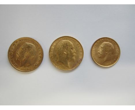 Sovereigns and Half Sovereign,Sovereign, 1908, 1913. Half Sovereign 1926SA.  Very fine. (3)This lot is subject to the followi