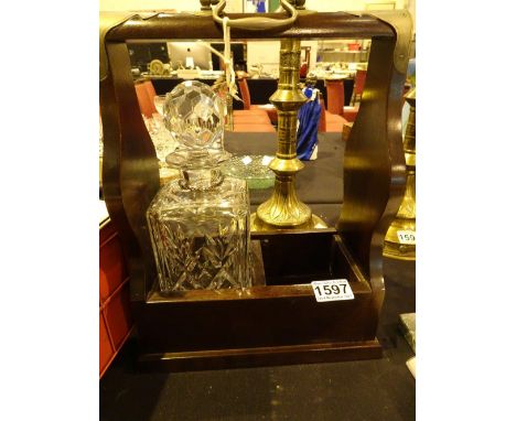 Single decanter in tantalus with key