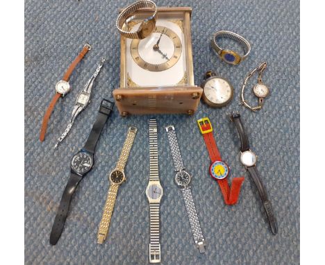 Mixed watches to include an early 20th century 9ct gold wristwatch on a gold plated bracelet, together with a mantle clock an