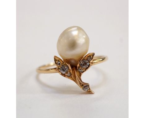 PRETTY PEARL AND DIAMOND RING
the setting in the form of a flower, on unmarked gold shank, ring size O-P