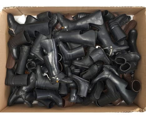 Palitoy Action Man Vintage Boots - Ceremonial, jackboots, short, long (black and brown), lace-up boots, ski boots, paired whe