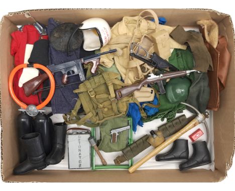 Palitoy Action Man vintage loose clothing/accessories to include guns, various part outfits, helmets/hats plus others - see p