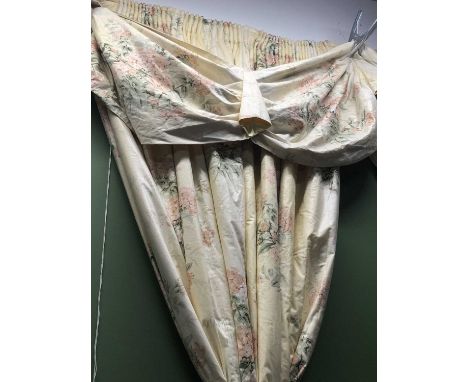 A pair of Colefax and Fowler "Plumbago Bouquet" curtains with pelmet, lined and interlined. H 270 w. 199cms