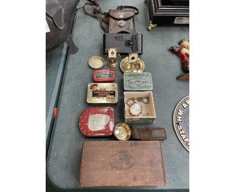 A SELECTION OF ITEMS INCLUDING VINTAGE TINS, A WOODEN CIGAR BOX AND A BOX BROWNIE 