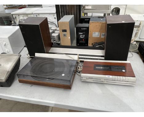 VARIOUS BANG AND OLUFSEN  HIFI ITEMS- A BEOGRAM 3000 RECORD PLAYER (DAMAGE TO LID) A BEOMASTER 1900, BEOCORD 1101 AND A PAIR 