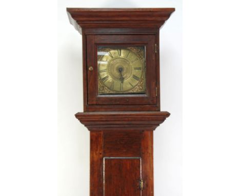 EARLY 18TH CENTURY OAK QUAKER LONGCASE CLOCK, probably North Oxfordshire, unsigned, the 10 1/4" brass Roman dial with engrave