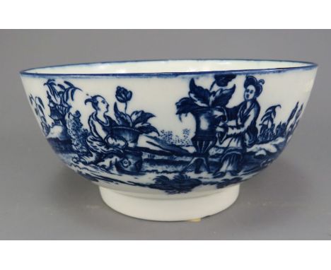 A late eighteenth century blue and white transfer-printed Caughley porcelain waste bowl, c. 1795. It is decorated with the Mo