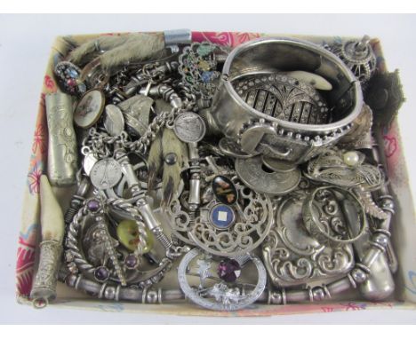 Vintage white metal jewellery etc in one box