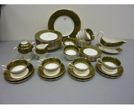 Wedgwood 'Florentine' dinner and teaware  Condition Report All first quality
2 x dinner pates (utensil marks)
6 x side plates