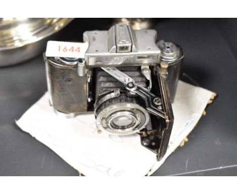 A vintage Balda Compur camera 1:2.9 f-5cm.