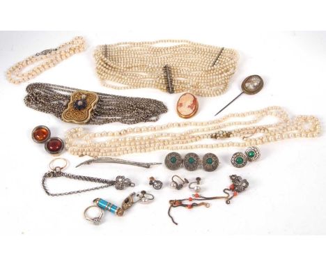 A mixed lot of jewellery to include cultured pearls, faux pearls and rose cut diamond clasp, cameo with mount stamped 750, a 