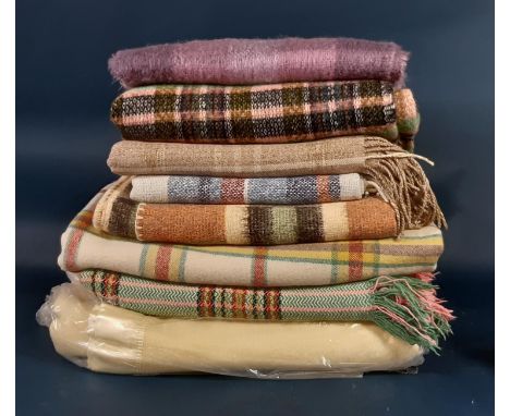 7 vintage blankets, mixed styles and colours, including a Welsh woollen example, together with a mauve mohair scarf (8) 