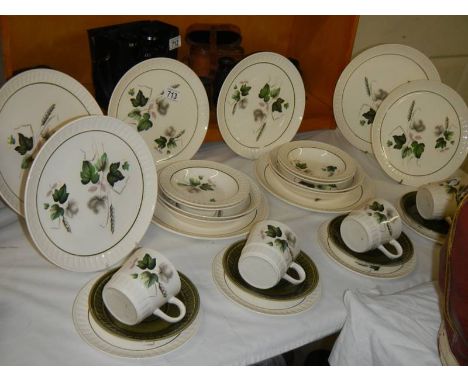 A 28 piece Palissy 'Sandon Rose' dinner set, COLLECT ONLY.