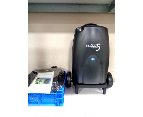 A Caire Eclipse Autosat 5 with instruction manual and carry bag  