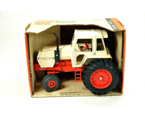 Ertl 1/16 Case 2390 2WD Tractor. Bright piece missing decal displays well in box.