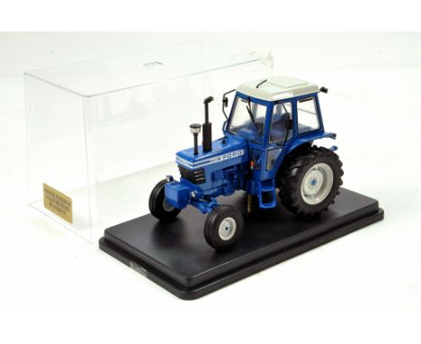Scarce Martyns Farm Models MFM 1/32 Bespoke Hand Built Ford 7700 Tractor. Superb piece. 