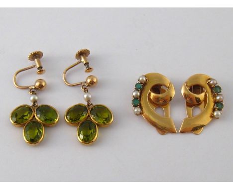 A mixed lot comprising a pair of yellow metal (tests 18 carat gold) seed pearl and green stone earrings with clip fittings, 4