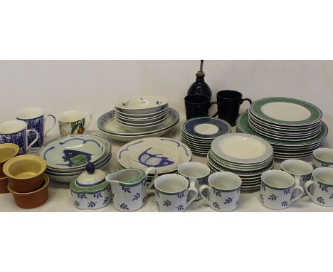 Selection of tableware including Villeroy &amp; Boch &amp; Royal Worcester etc. (2 boxes)