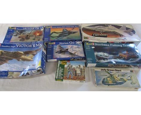 8 Revell model kits inc Handley Page Victor K Mk 2, Horten Go 229, Northsea fishing trawler and F-18A Hornet