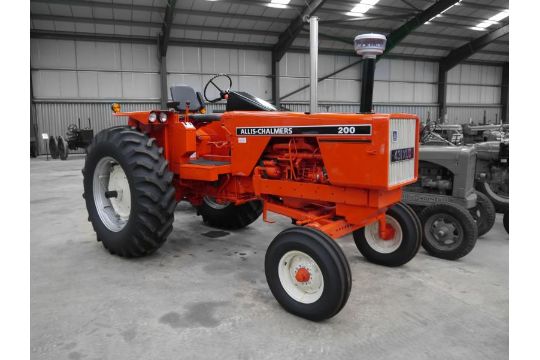 1972 ALLIS-CHALMERS 200 6cylinder diesel TRACTOR Reg No: 431 XUD Serial ...