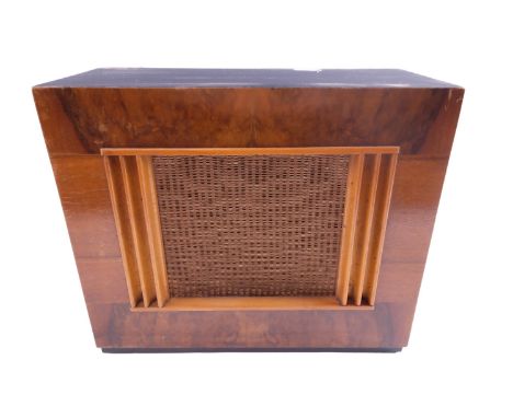 A 1930s-1940s walnut radio speaker by Aceradio Ltd, model 'EX 8', 31 x 14 x 26 cm