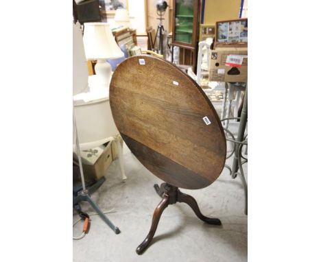 19th century Country Oak Tilt Top Table on tripod base with pad feet