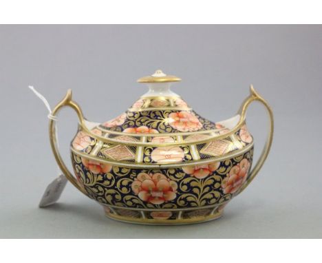 Erly 19th century English Porcelain Lidded Sugar Bowl / Sucrerie, imari pallet, possibly Spode