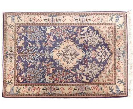Hand-knotted Ispahan carpet, 208x138 cm