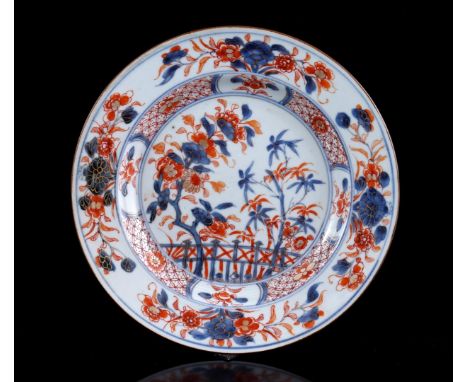 Porcelain Imari dish with floral decor, China Kangxi period, 23 cm diameter (intact)