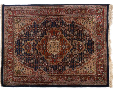 Wool carpet with oriental decor, 182x146 cm