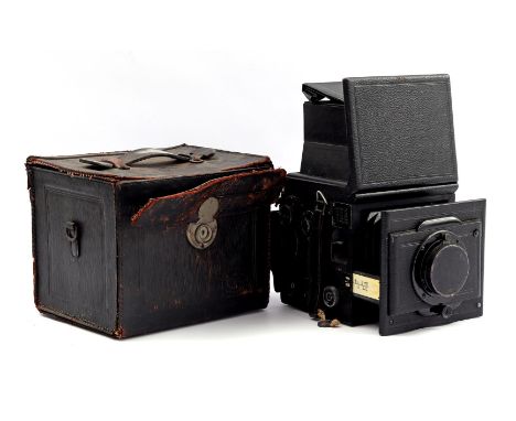 Ica Dresden reflex camera, around 1920