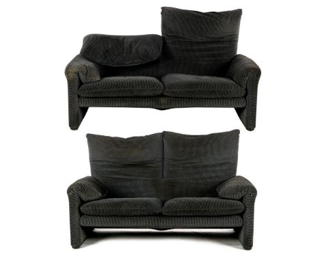 Vico Magistretti (1920-2006)2 light and dark gray striped 2-seater sofas with folding back and armrests, design Vico Magistre