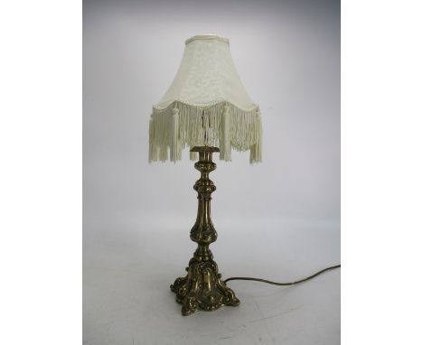 Vintage brass base table lamp. 