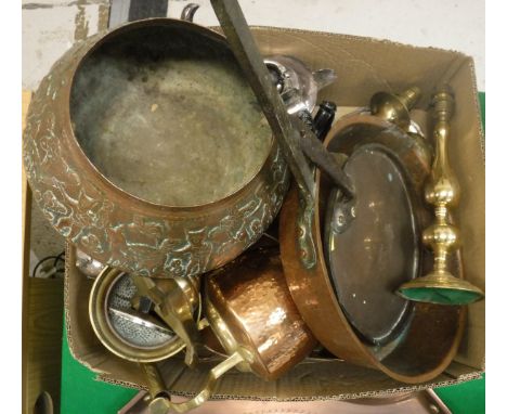 A box of assorted metal wares to include copper frying pan, copper kettles, brass table lamp and a small copper dish in the A