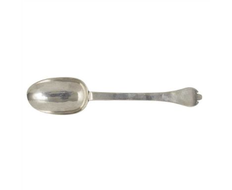 A late 17th century trefid spoon Maker's mark TA, London circa 1690, of typical form, with initials R / R H*E with moulded ra