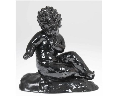 Goldscheider-Figur "Sitzender Putto", Wien, Keramik, schwarz glasiert, gemarkt, Preß-Nr. 5305 1 10, Sockel repariert, H. 28,5
