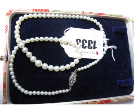 A Single Strand Graduated Pearl Bead Necklace.