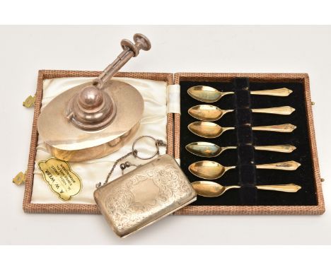 A SMALL ASSORTMENT OF SILVER ITEMS, to include a cased set of six silver gilt coffee spoons, hallmarked 'Adie Brothers Ltd' B