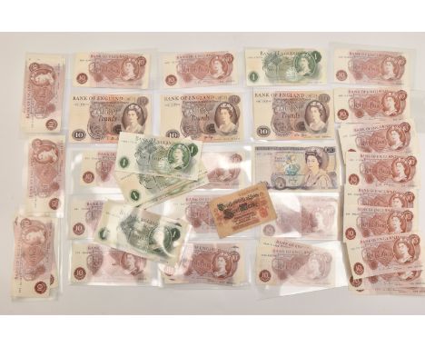 A CARDBOARD LID CONTAINING BANK OF ENGLAND HIGH GRADE BANKNOTES, to include page £20 A07, HOLLOM A23 Ten Pounds, Fforde A66 T