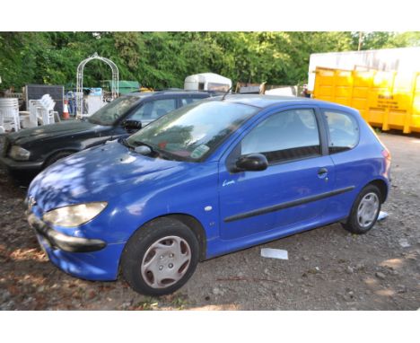 A 2000 PEUGEOT 206 LOOK THREE DOOR HATCHBACK in blue, 1124cc petrol engine, five speed manual gearbox, NO KEYS, V5C present, 