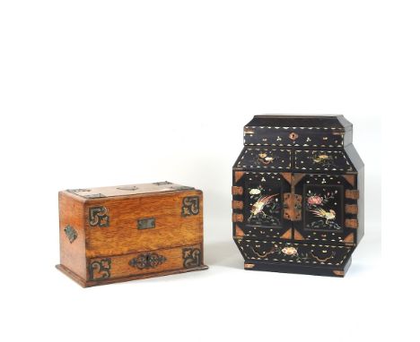 An Edwardian light oak stationery box, 29cm, containing letters from circa 1905, together with an early 20th century Oriental